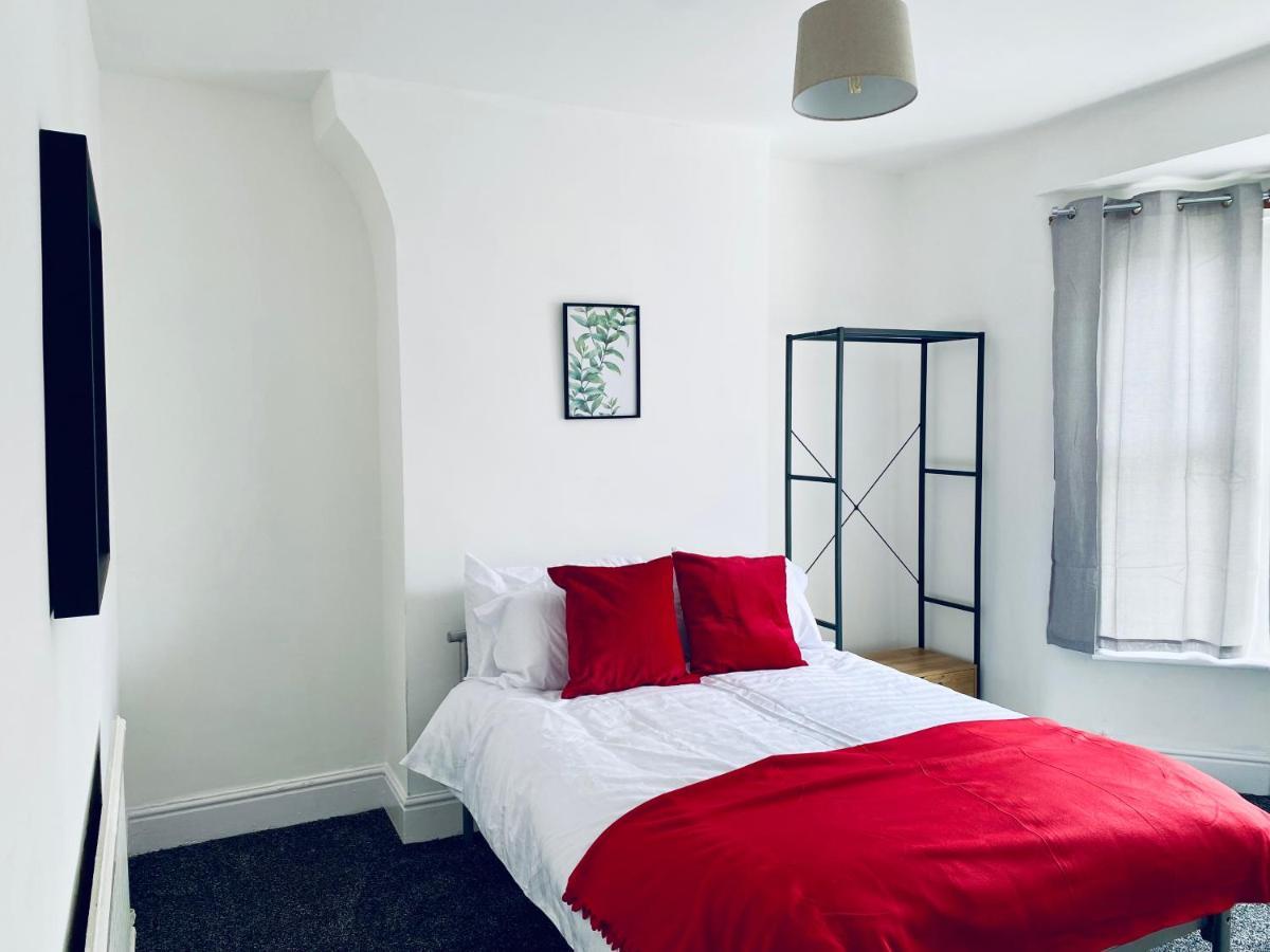 3 Bed Anfield House Close To Lfc Villa Ливърпул Екстериор снимка